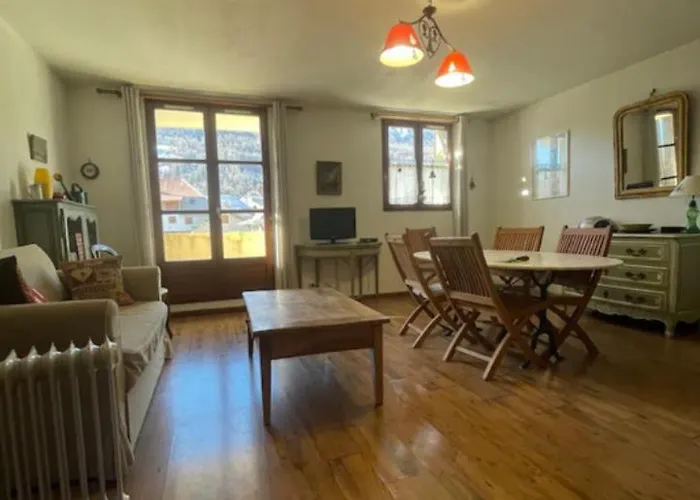 Appartement 70 M2 Au Coeur Du Village D'allos 2 5 Couchages *